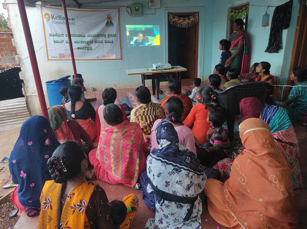 https://1ngo.sgp1.digitaloceanspaces.com/media/prawarda/Digital litracy-2.jpeg